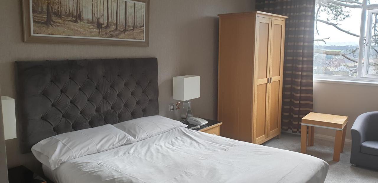 The Diplomat Hotel Restaurant & Spa Llanelli Esterno foto